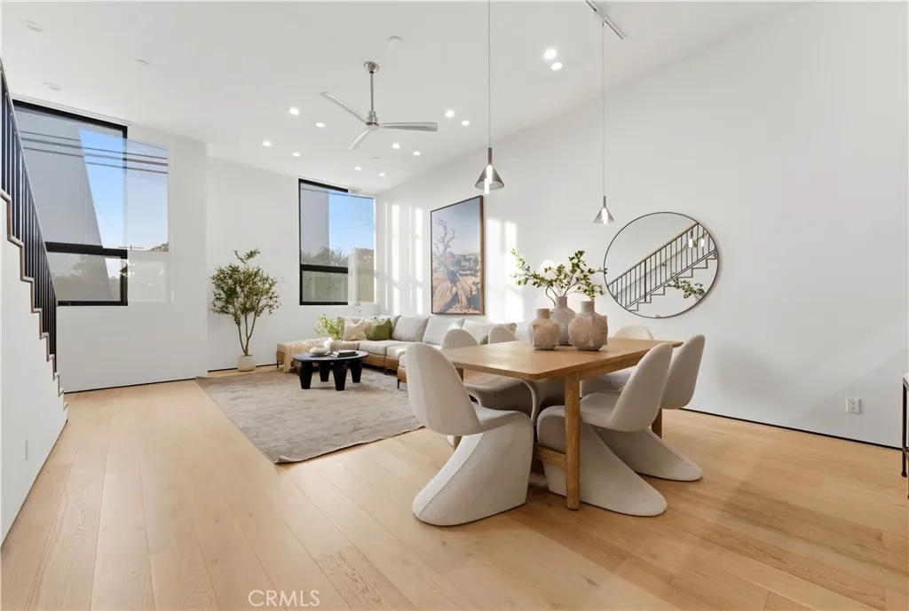 11702 Charnock Road, Los Angeles, CA 90066 - Photo 4 of 15, Los Angeles, CA