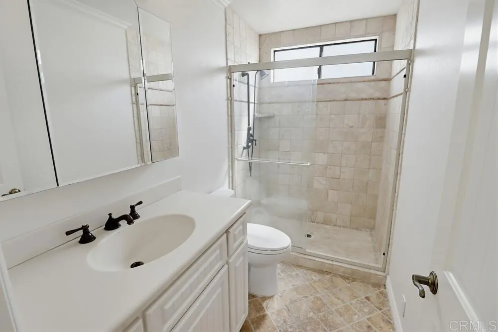 https://cdn.realtyfeed.com/cdn/127/306679903/e1633bf3b56baa6d2bfaabbf8f77f77a.webp
