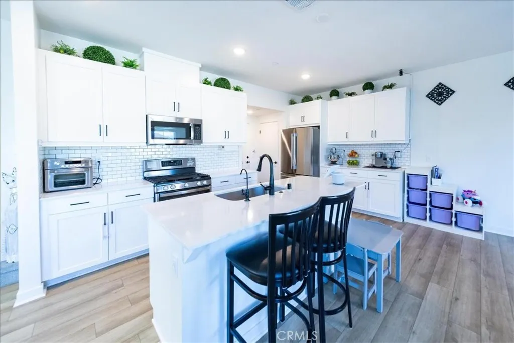 https://cdn.realtyfeed.com/cdn/127/306680000/175d22382344bd06e99a47d5ea4cc0fd.webp