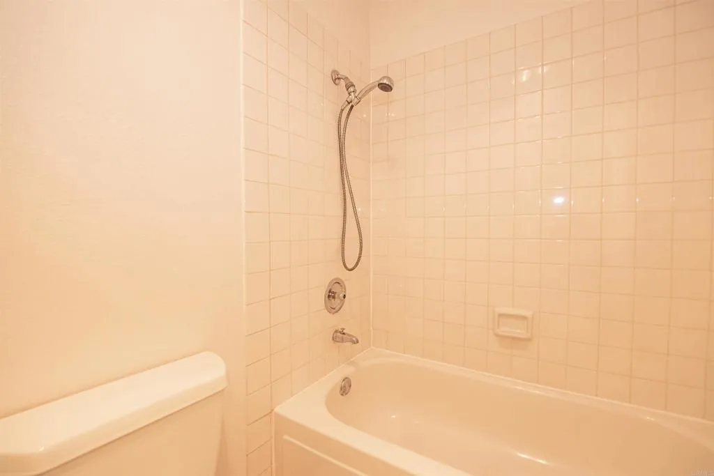 Photo #47: PTP2602404 Listing: Photo #47