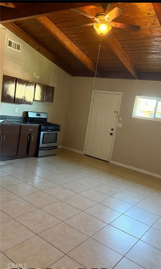 19340 Woodhill, Rialto, CA, 92376