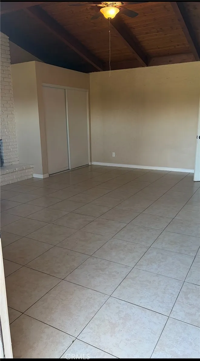 19340 Woodhill, Rialto, CA, 92376