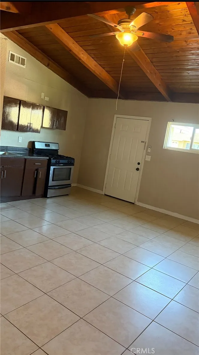 19340 Woodhill, Rialto, CA, 92376
