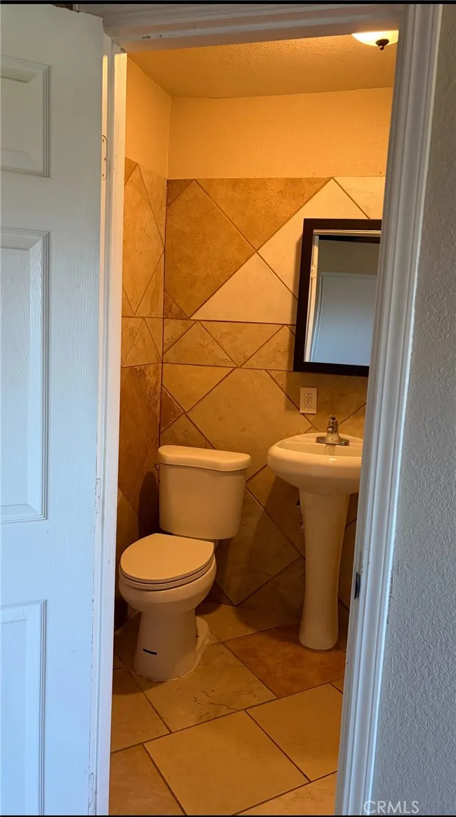 19340 Woodhill, Rialto, CA, 92376