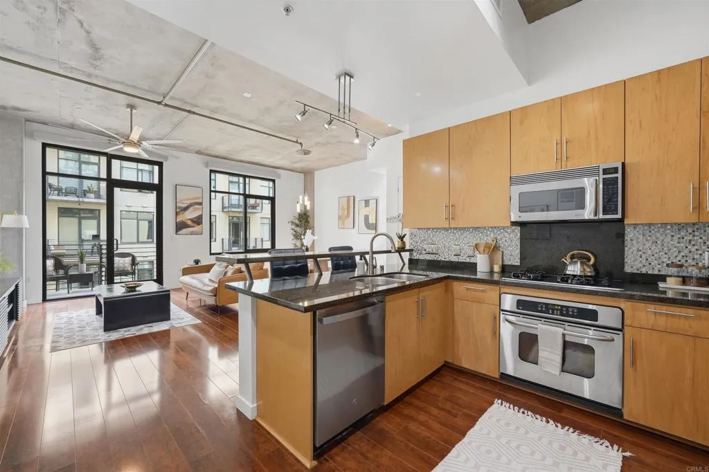 Photo #1: PTP2602410 Listing: Photo #1