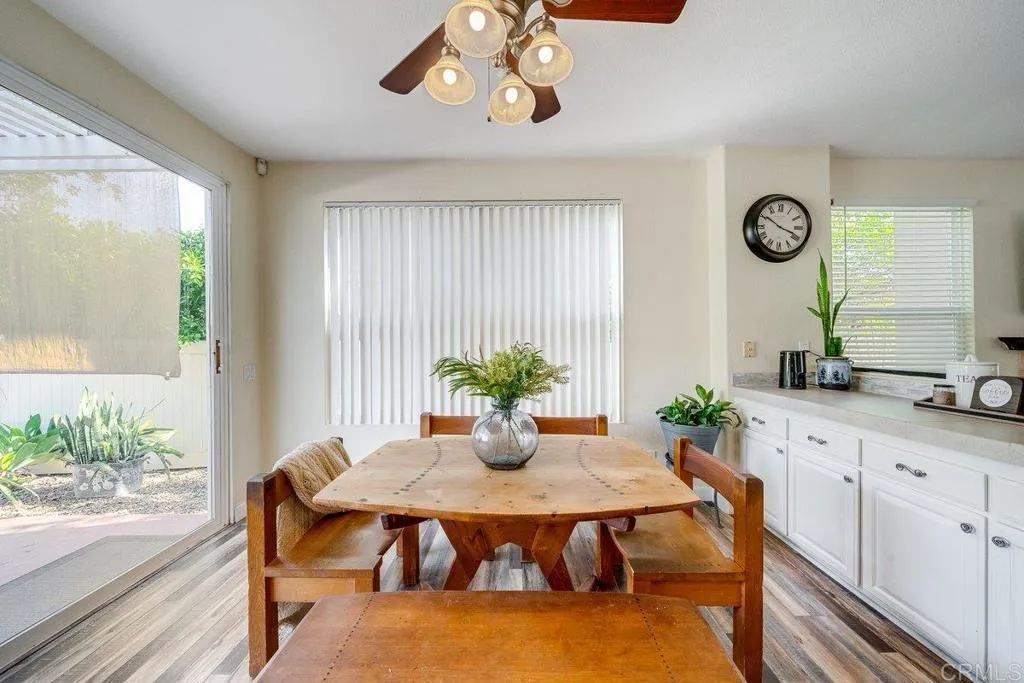 https://cdn.realtyfeed.com/cdn/127/306680205/98a9337de88d124246612174a4bf1003.webp