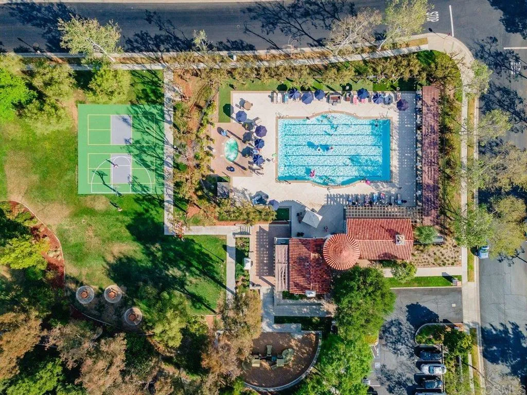 https://cdn.realtyfeed.com/cdn/127/306680205/ed7a313ab415b635994228a2ad664137.webp