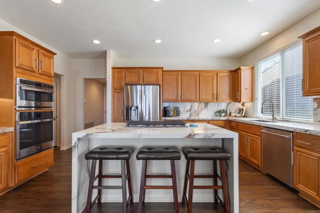 https://cdn.realtyfeed.com/cdn/127/306680257/3678c84d82673e32afebf06148892b43.webp