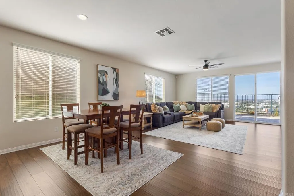 https://cdn.realtyfeed.com/cdn/127/306680257/8542bcc76800ce12fc46450851097c06.webp