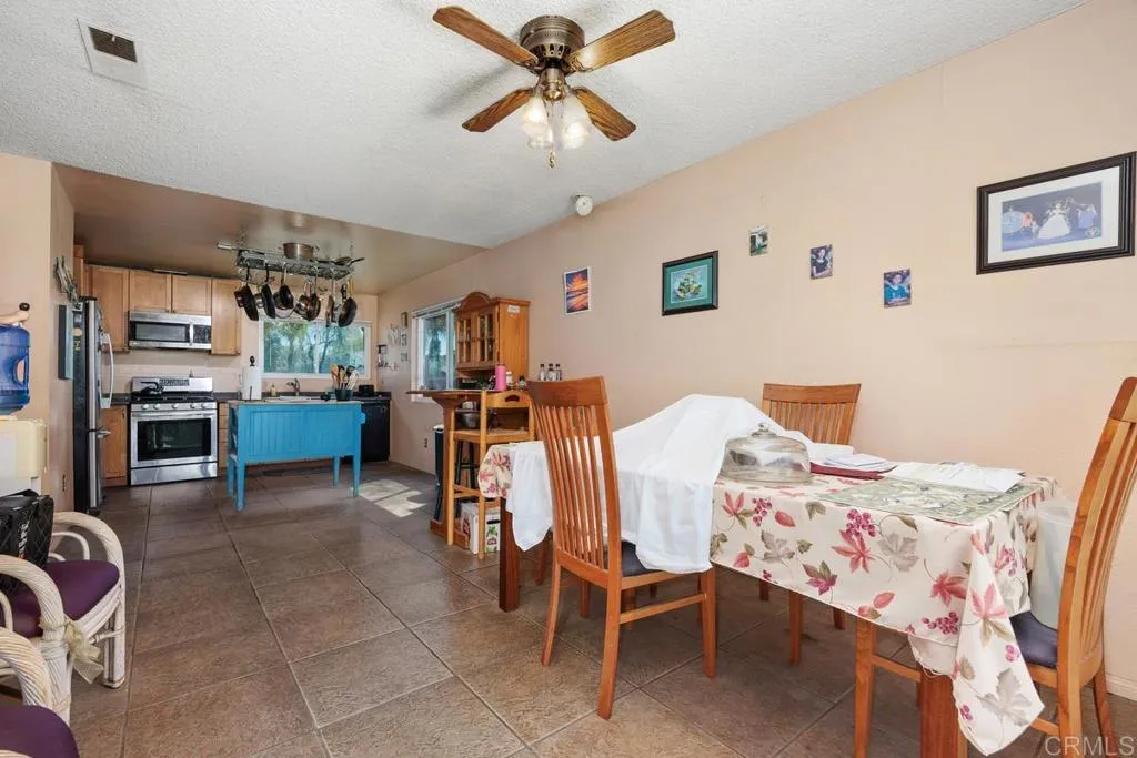 https://cdn.realtyfeed.com/cdn/127/306680318/ff218ae5f1256018ca3559a254ccd808.webp