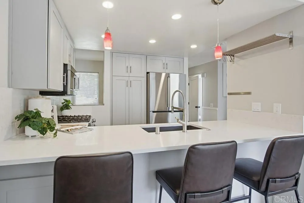 https://cdn.realtyfeed.com/cdn/127/306680356/6b4cf07eee2b10707c18ae4cd2130ff3.webp