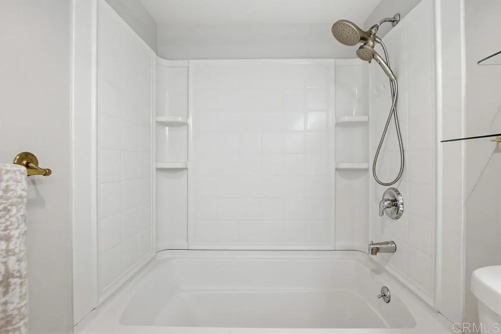 https://cdn.realtyfeed.com/cdn/127/306680356/beed857e228d96310c614a500f853383.webp