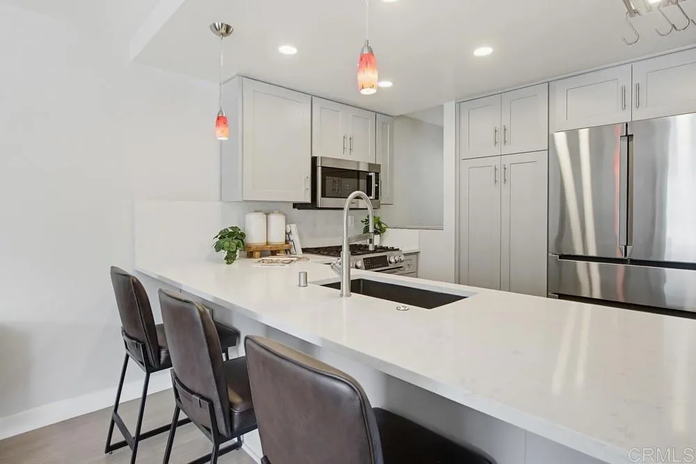 https://cdn.realtyfeed.com/cdn/127/306680356/c8d2e48f54bba4aaf5b4c845c3f1f70f.webp