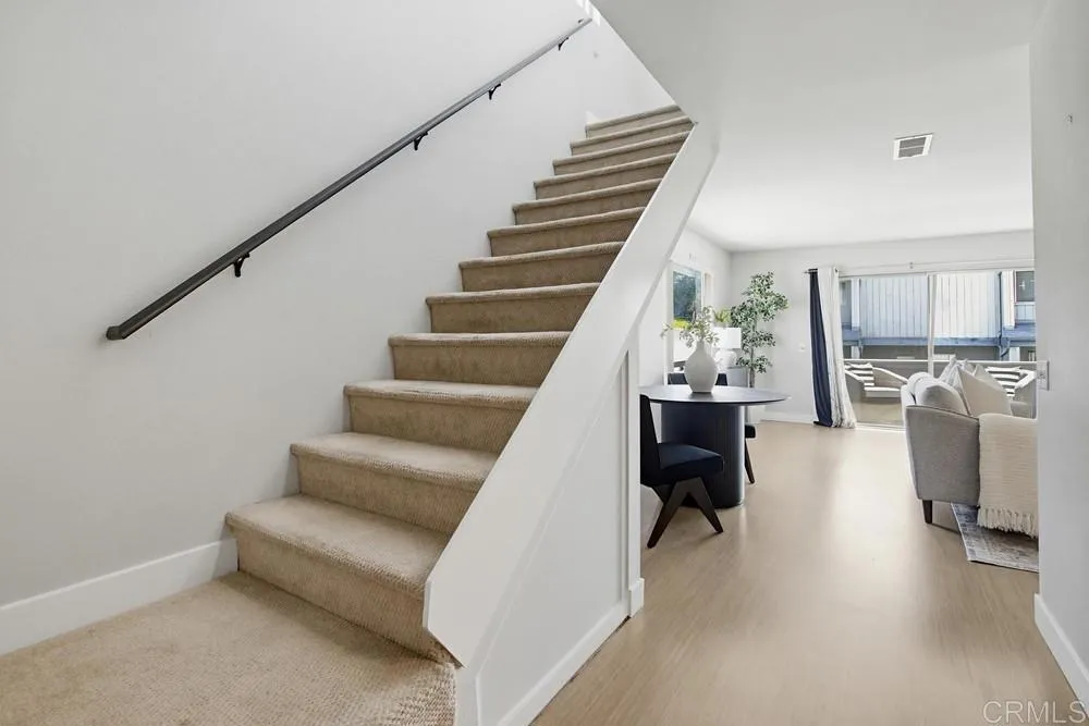 https://cdn.realtyfeed.com/cdn/127/306680356/cccea839feaad6e4cbf4f14f578e4596.webp