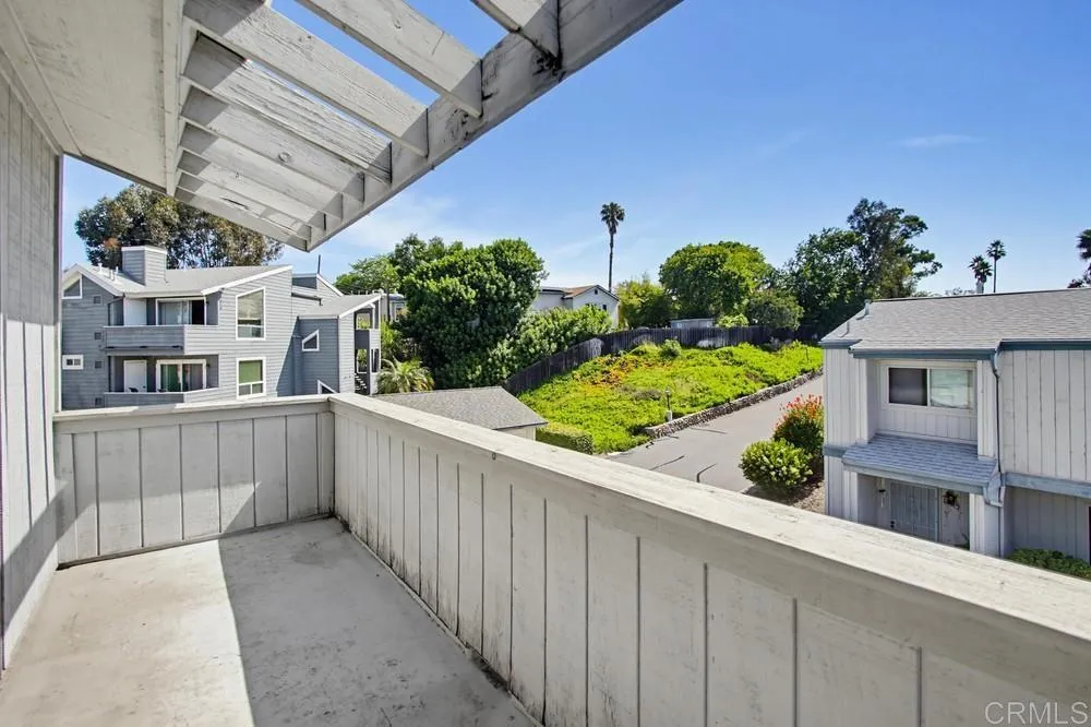 https://cdn.realtyfeed.com/cdn/127/306680356/f99ea9709f55a33151205866cb6e79e2.webp