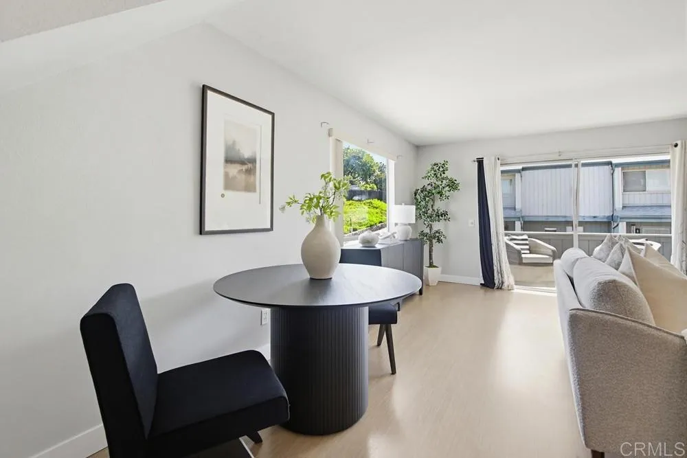 https://cdn.realtyfeed.com/cdn/127/306680356/fe32537d20cc8055bf6fa9c24d542d5c.webp