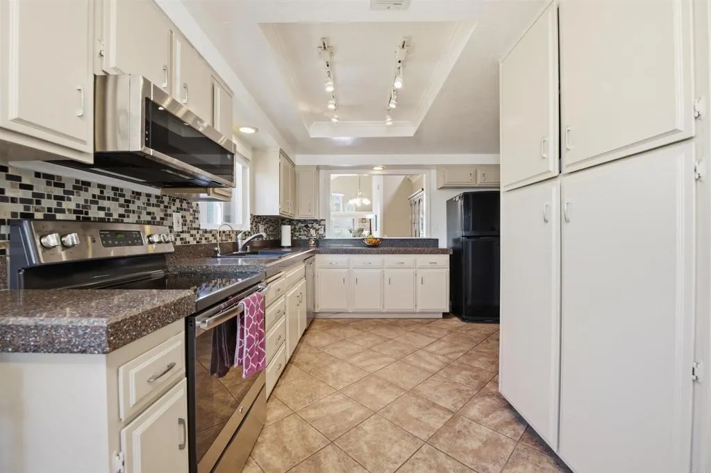 https://cdn.realtyfeed.com/cdn/127/306680360/ff5255cb38dd9e560d6ae19206cc797b.webp