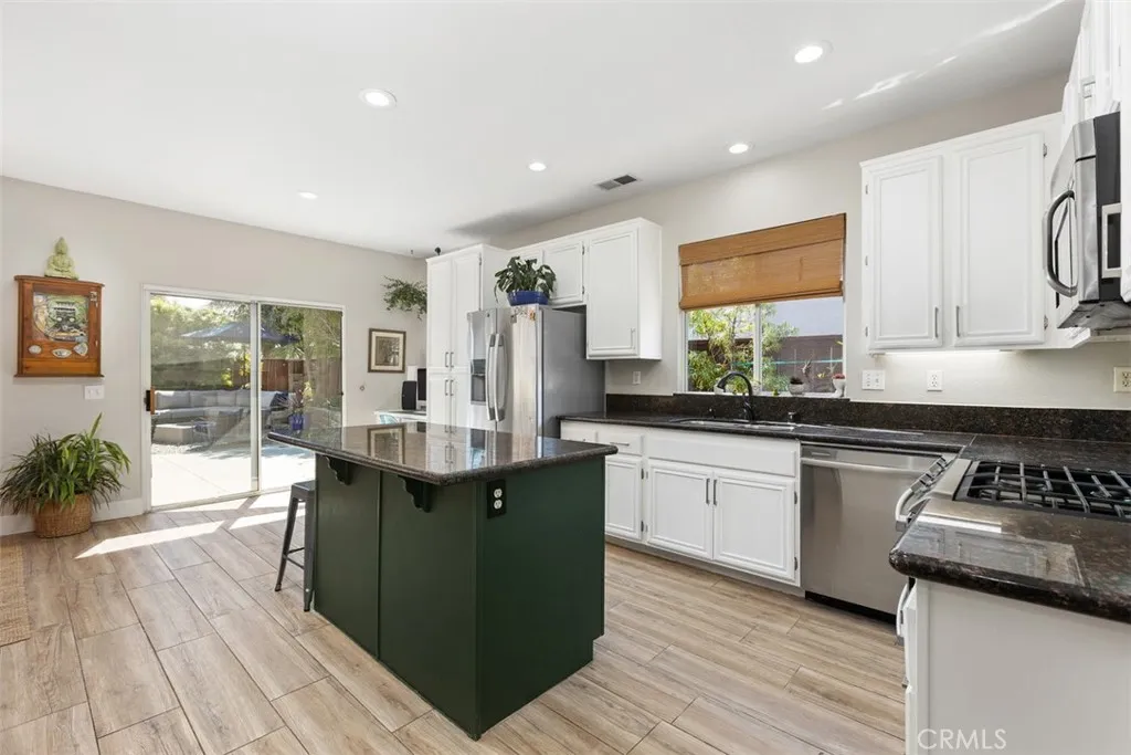 https://cdn.realtyfeed.com/cdn/127/306680372/6adf8e07037719c79fc10a12d2957b42.webp