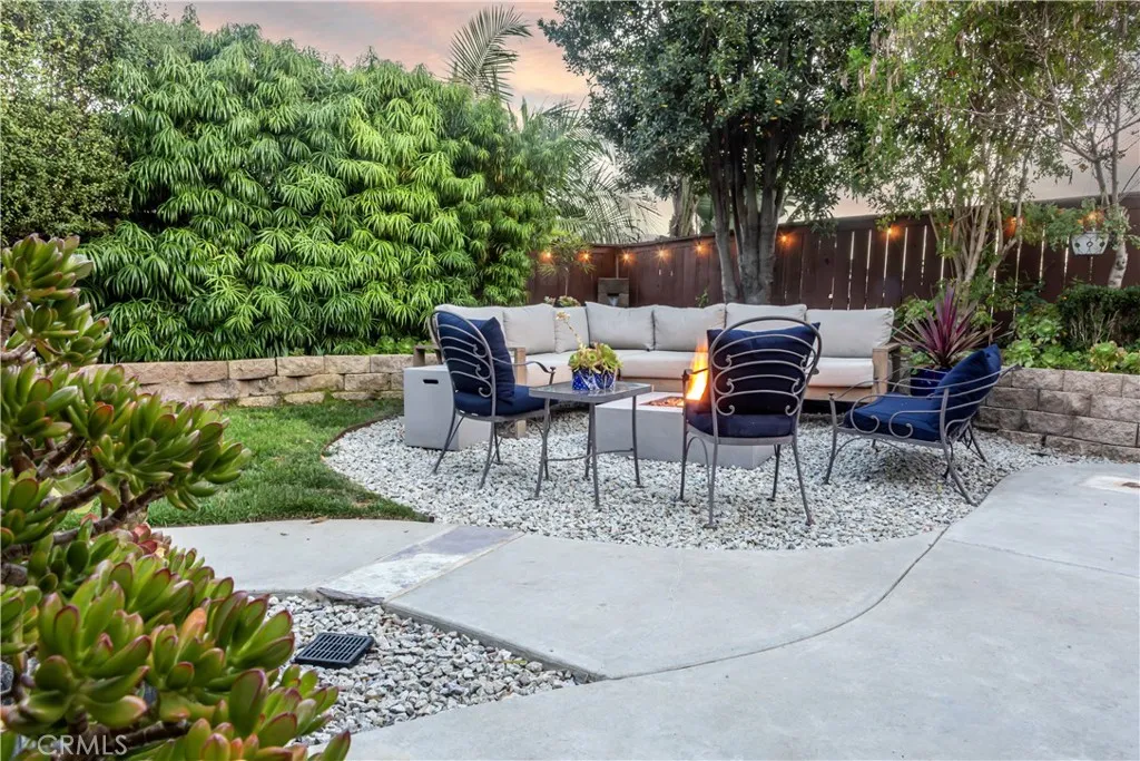 https://cdn.realtyfeed.com/cdn/127/306680372/f72199d16390b472000b4427bdeac918.webp