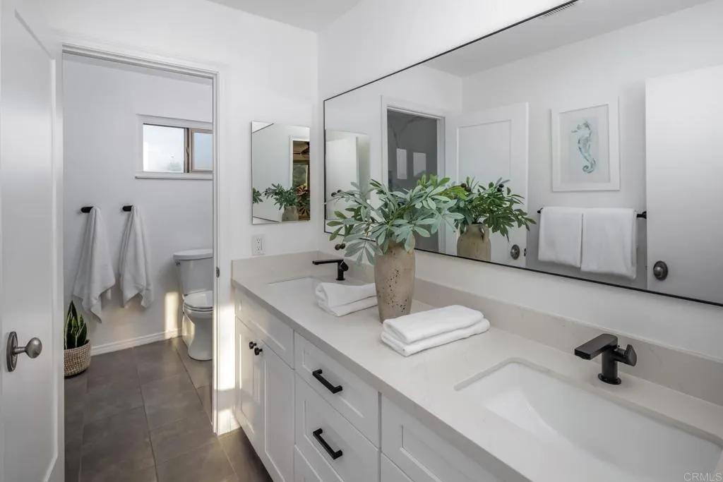 https://cdn.realtyfeed.com/cdn/127/306680377/987f0c6e520e87a5812320d31fa1aae7.webp