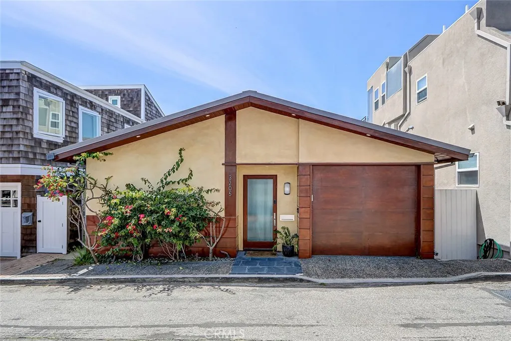 3205 Bayview Drive, Manhattan Beach, CA 90266 - Main photo, Manhattan Beach, CA