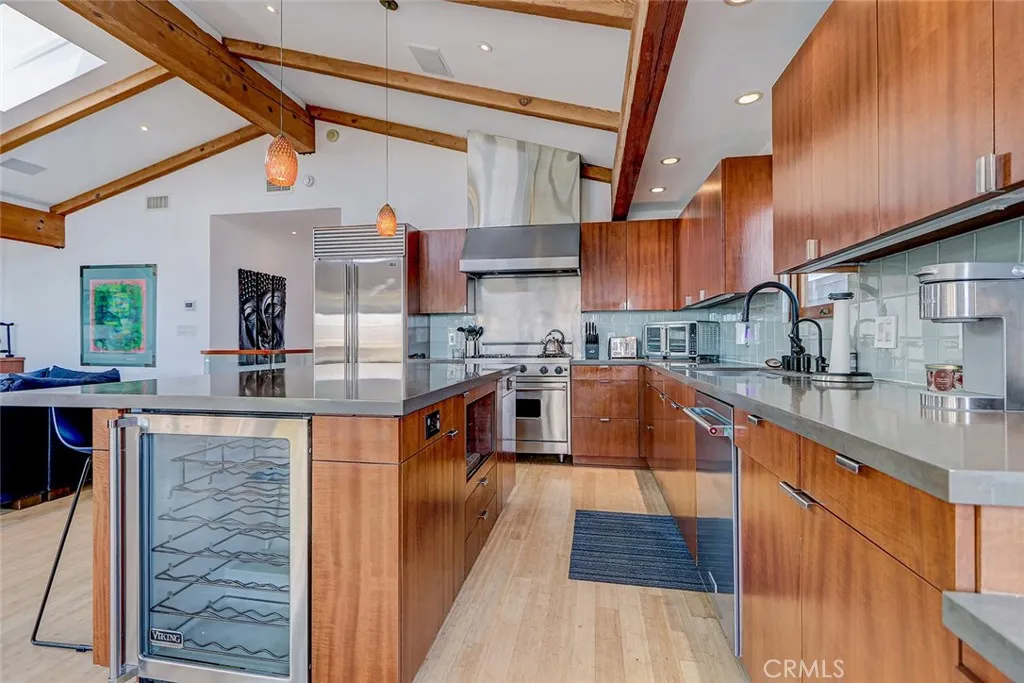 3205 Bayview Drive, Manhattan Beach, CA, 90266