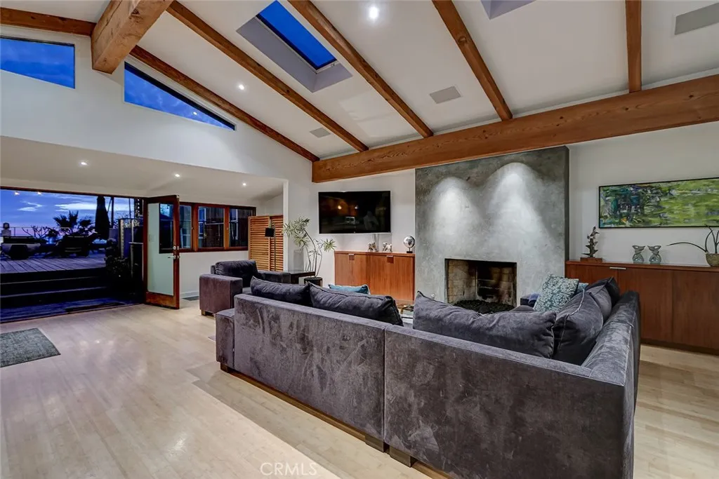 3205 Bayview Drive, Manhattan Beach, CA, 90266