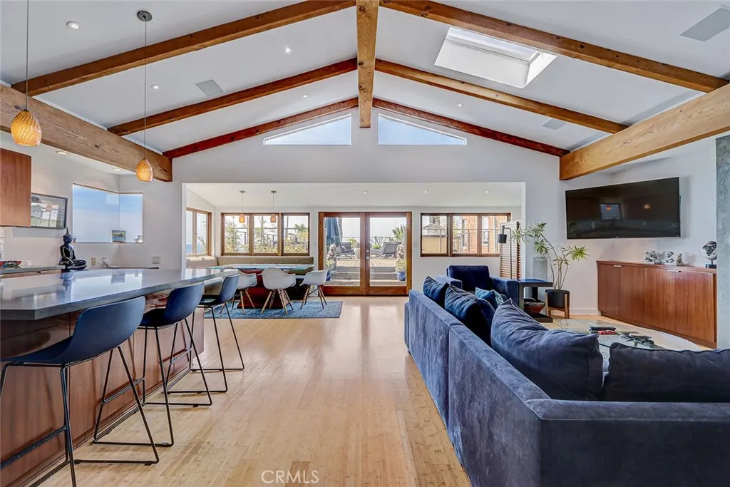 3205 Bayview Drive, Manhattan Beach, CA, 90266