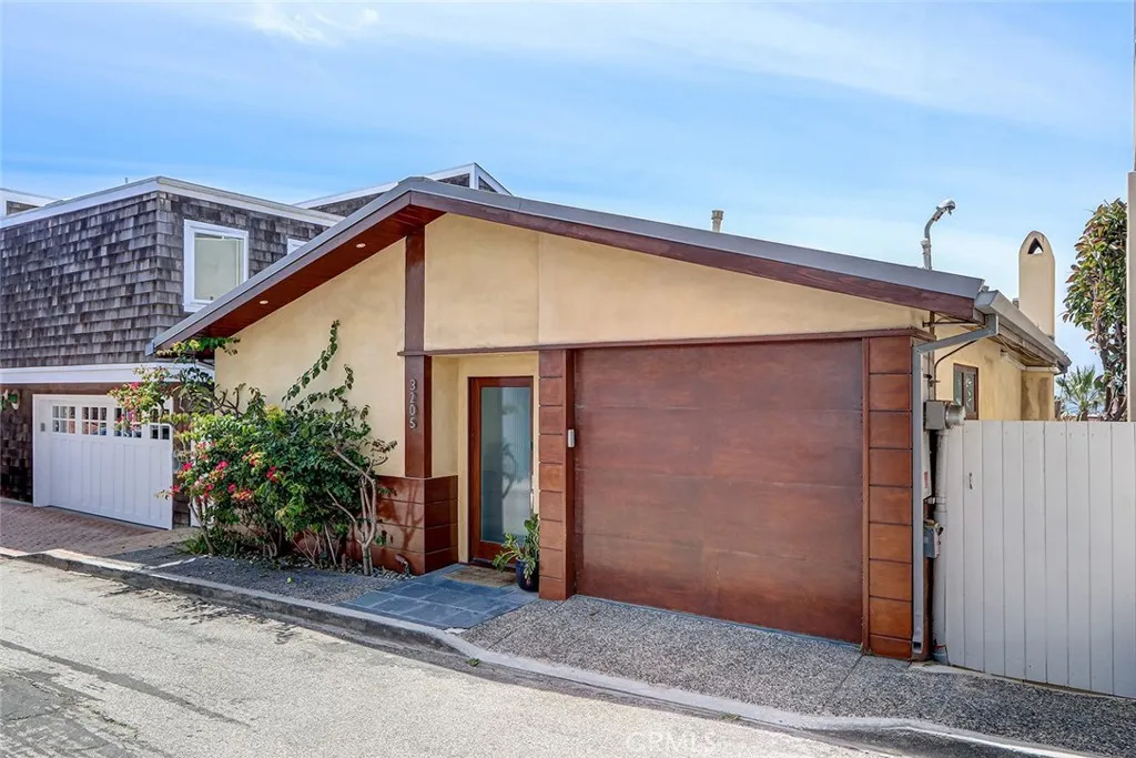 3205 Bayview Drive, Manhattan Beach, CA, 90266