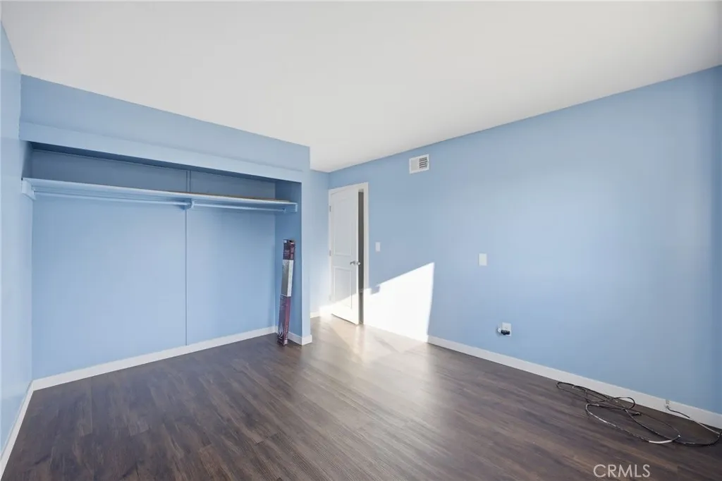 https://cdn.realtyfeed.com/cdn/127/306680393/16108315103059db2d6bd419703bced4.webp