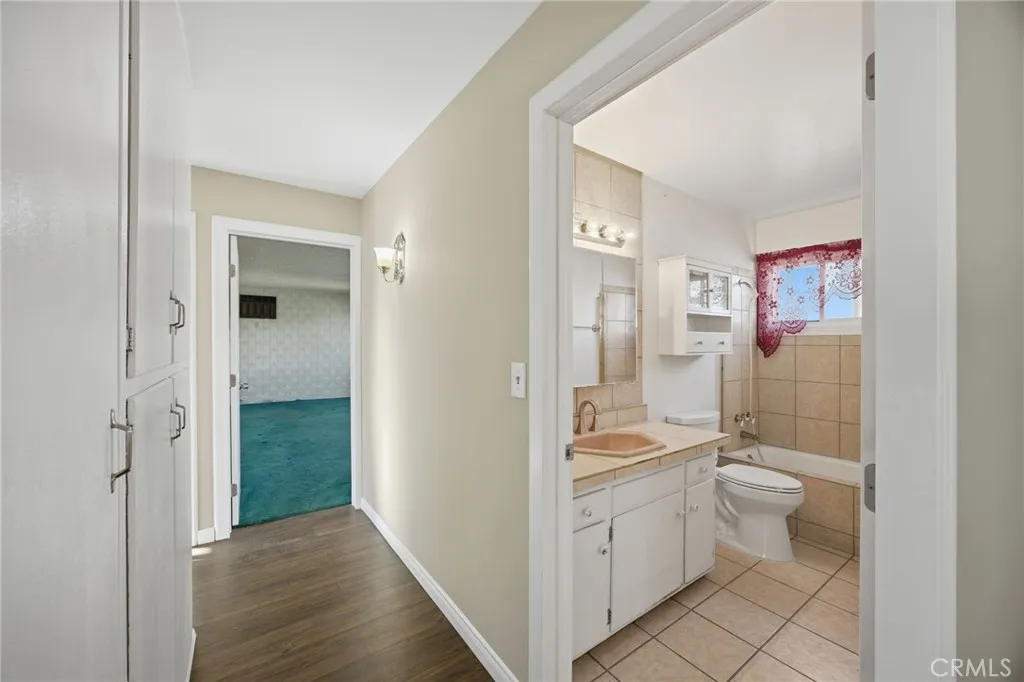 https://cdn.realtyfeed.com/cdn/127/306680393/384bceee27aacac7243d4ac0e5a9d1a9.webp