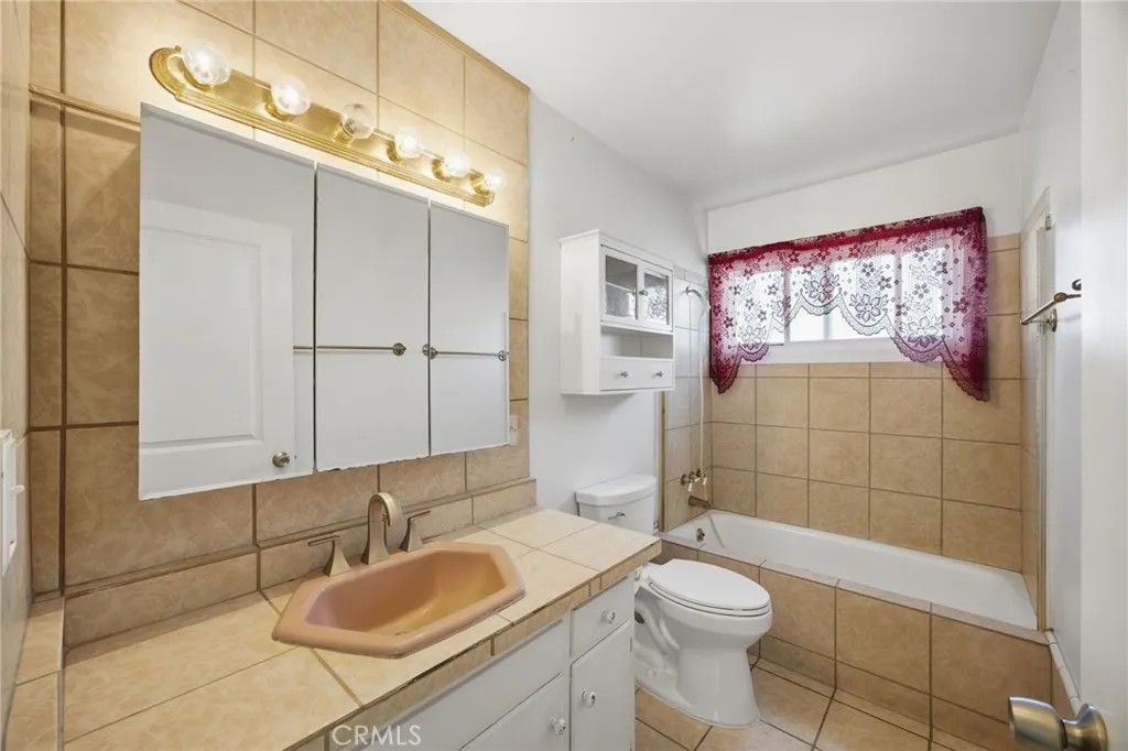 https://cdn.realtyfeed.com/cdn/127/306680393/c6c2d339000159f515d397e2b1fb1c4e.webp