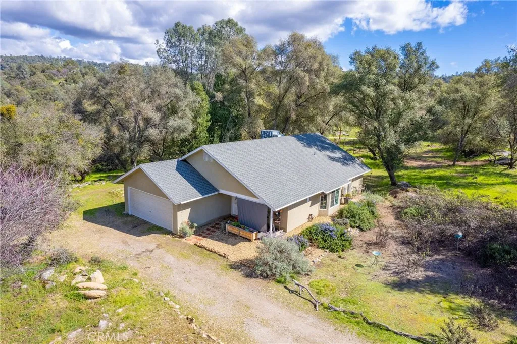 Mariposa, CA 95338