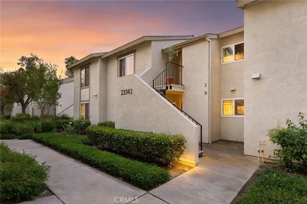 23341 La Glorieta Unit B