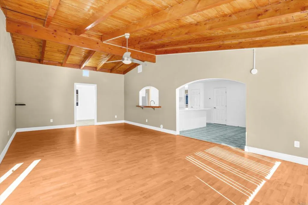 https://cdn.realtyfeed.com/cdn/127/306680464/0d6a517cd95f856aeb83c3c24b5af318.webp