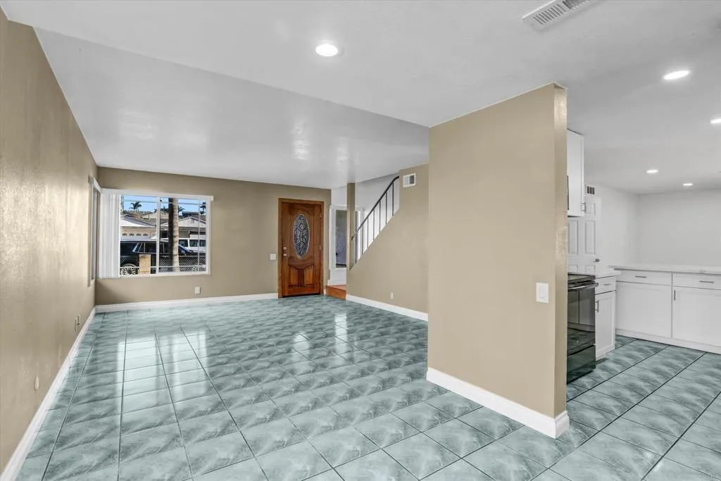 https://cdn.realtyfeed.com/cdn/127/306680464/86494929921db0efe2191e8973546c65.webp