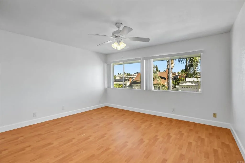 https://cdn.realtyfeed.com/cdn/127/306680464/ee4a82944765409a7cd42546ab541e85.webp