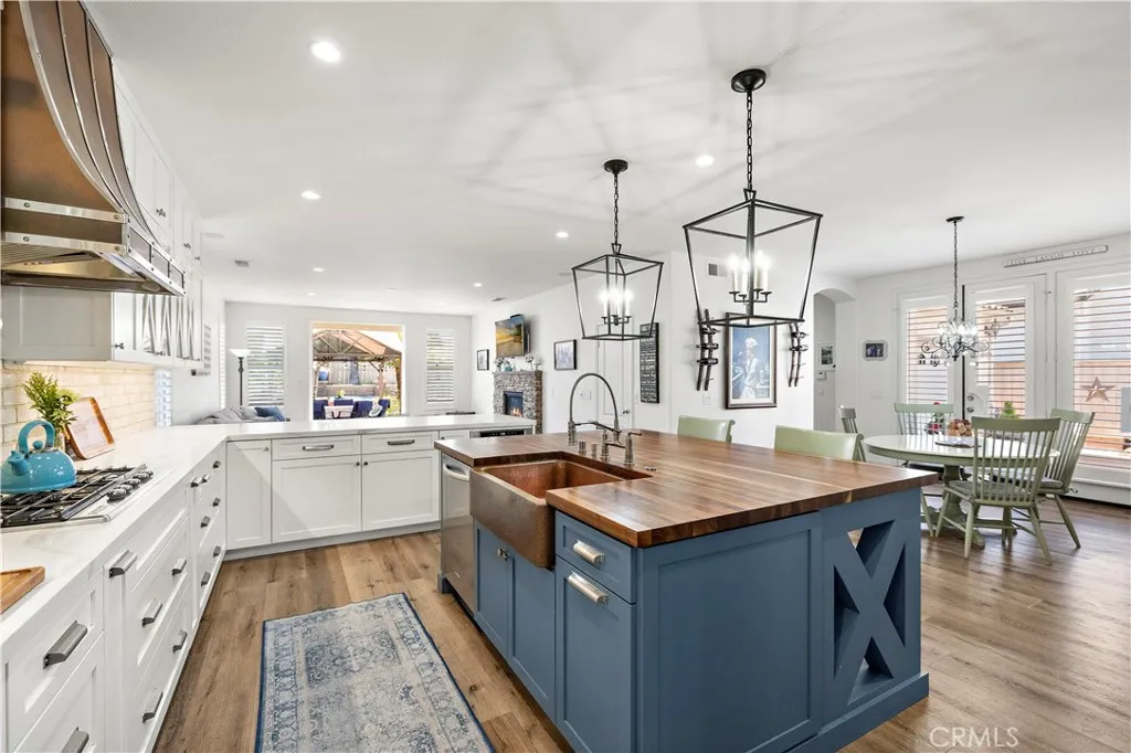 https://cdn.realtyfeed.com/cdn/127/306680481/368c7613190931f35e5d43d56dab79e2.webp