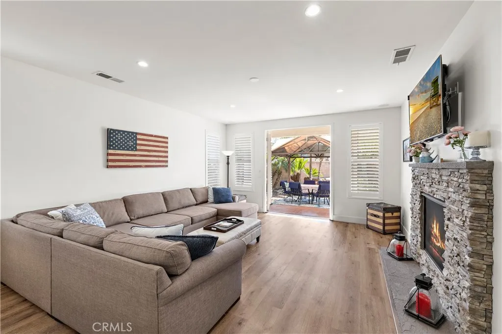https://cdn.realtyfeed.com/cdn/127/306680481/74e128251d5ee9db77e17380e7850141.webp