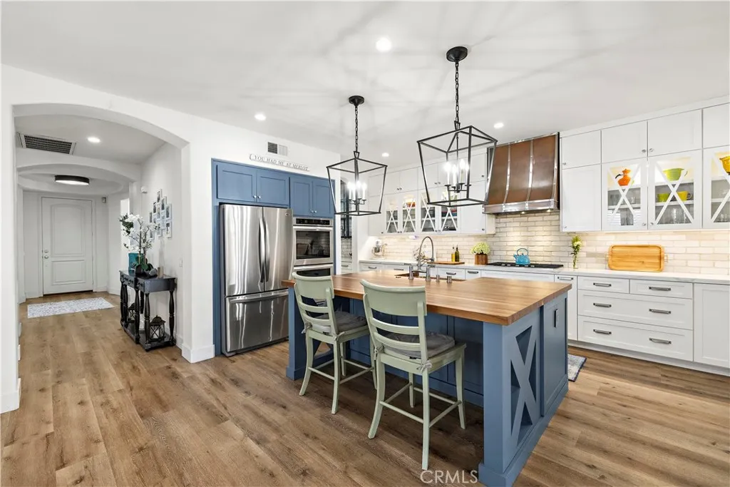 https://cdn.realtyfeed.com/cdn/127/306680481/97c39a9153d9c229e00c2e69cc28163e.webp