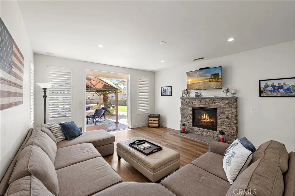 https://cdn.realtyfeed.com/cdn/127/306680481/a472dd7482f4ba2f5b3da05020816341.webp