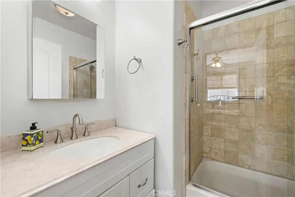 https://cdn.realtyfeed.com/cdn/127/306680481/e6aeaeaccd27adb8f6ace7b012a578dc.webp