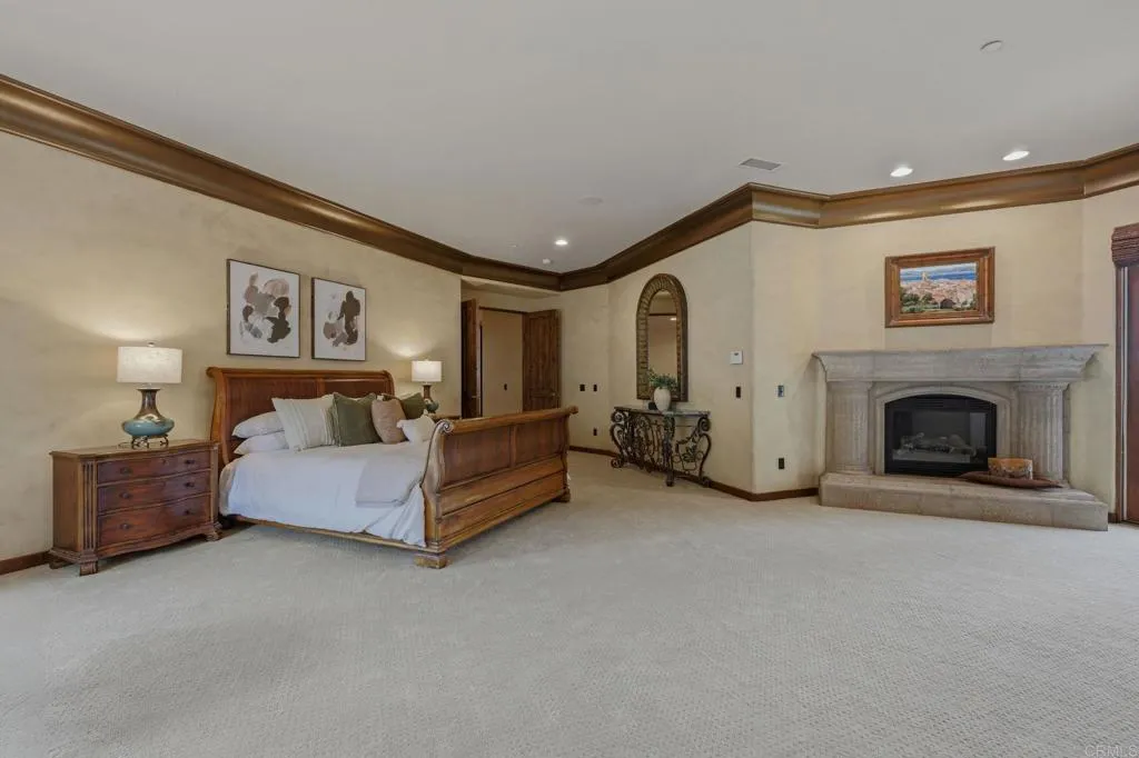 https://cdn.realtyfeed.com/cdn/127/306680488/1efff931e4f9118ecb6119677a54c234.webp