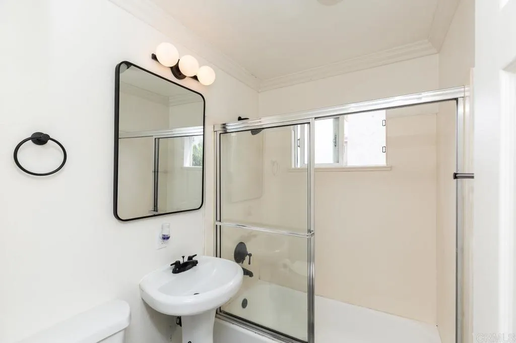 https://cdn.realtyfeed.com/cdn/127/306680548/35923c478e5a1f5dff0de10e1a68f3c1.webp
