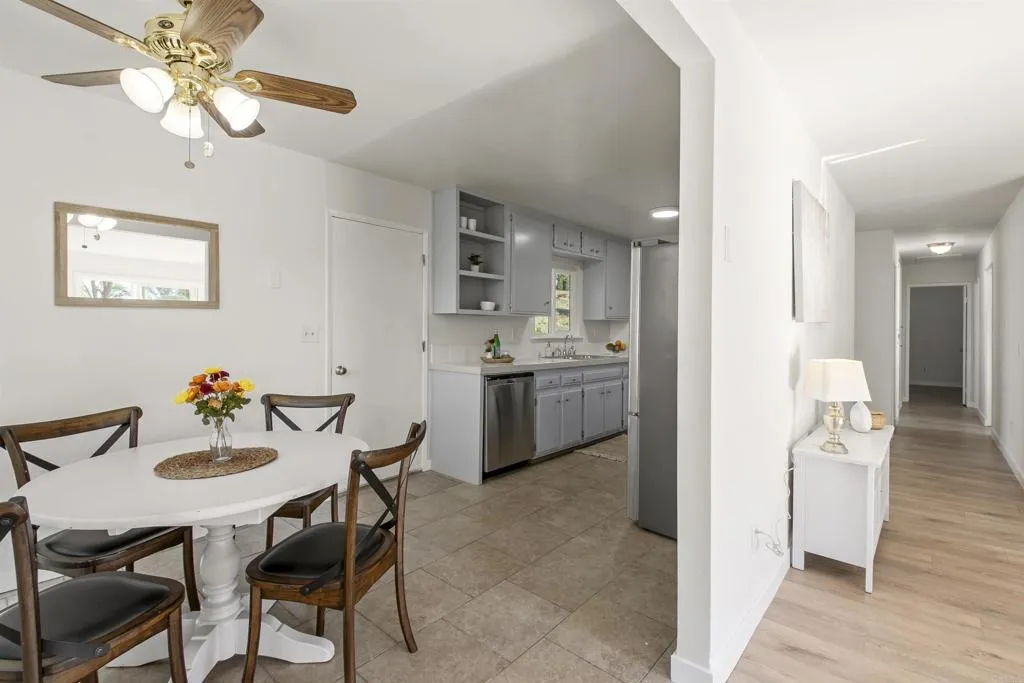 https://cdn.realtyfeed.com/cdn/127/306680570/365d434a120e04cb98f5e28532f56418.webp