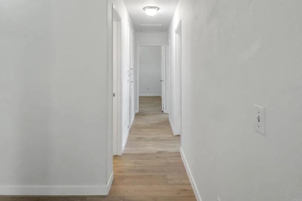 https://cdn.realtyfeed.com/cdn/127/306680570/69917eefc561b686419164f09be8c6fd.webp
