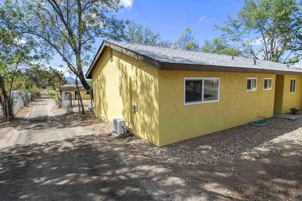 https://cdn.realtyfeed.com/cdn/127/306680570/cc9bf17936bbc337bf15dad7752ce714.webp