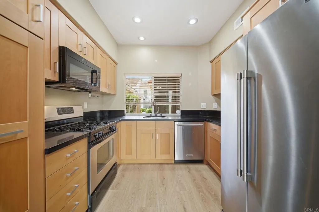 https://cdn.realtyfeed.com/cdn/127/306680662/02fd22d8137ff50ca8e45b325a371930.webp