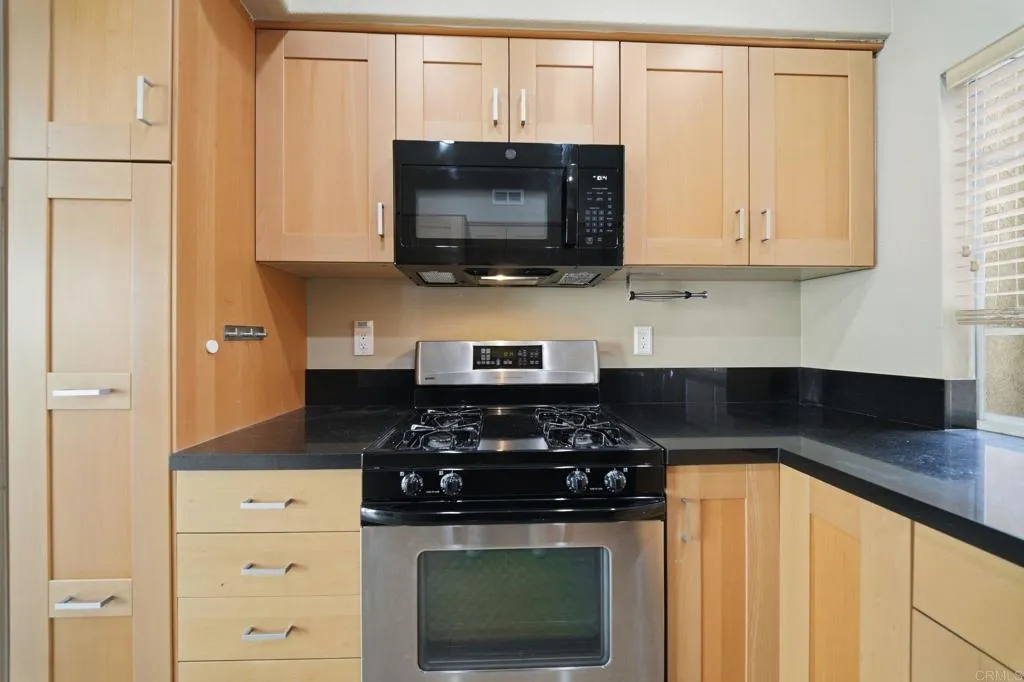 https://cdn.realtyfeed.com/cdn/127/306680662/91e4d5b8461f6a5e7cf5078a89b7314a.webp