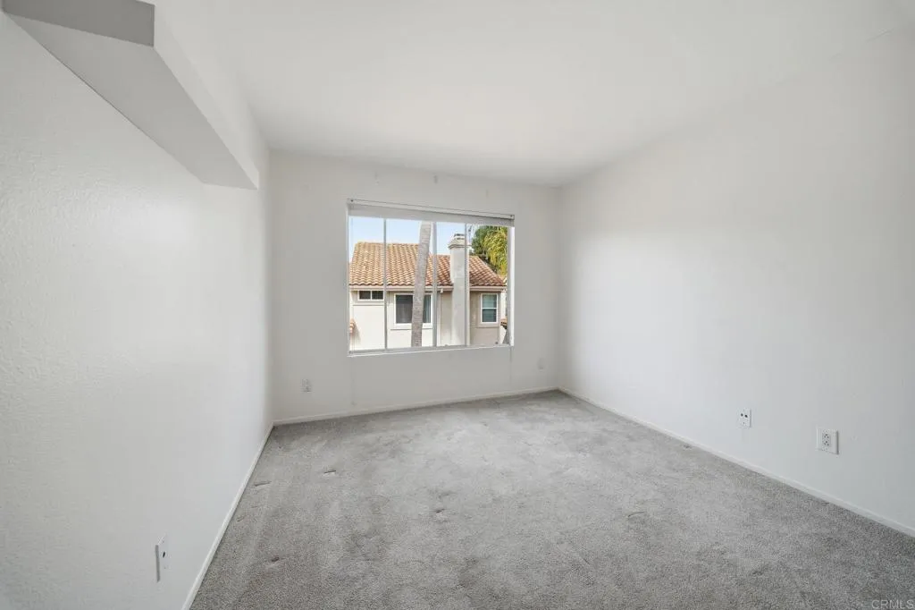 https://cdn.realtyfeed.com/cdn/127/306680662/92c0a365dfe4705f55c0ff9477010ac7.webp